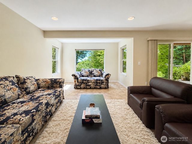79 G Mukilteo Way, Hat Island, WA 98206