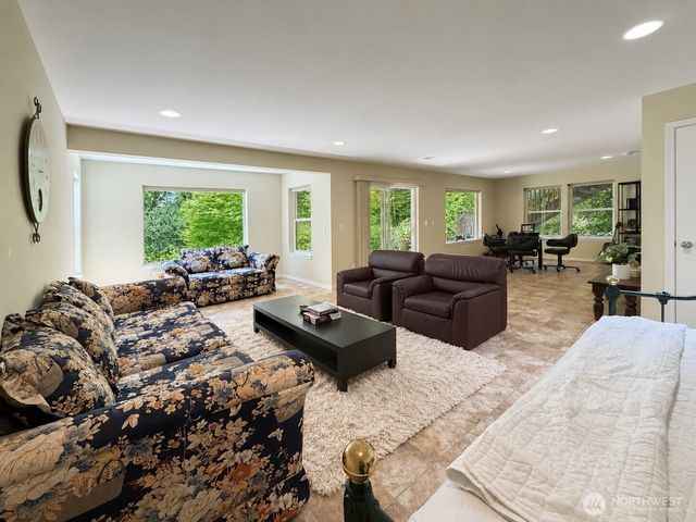 79 G Mukilteo Way, Hat Island, WA 98206