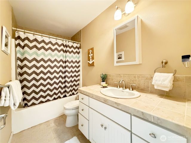 79 G Mukilteo Way, Hat Island, WA 98206