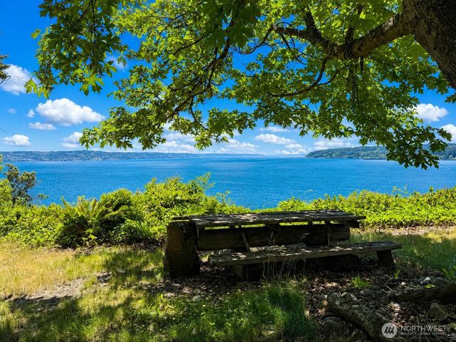 79 G Mukilteo Way, Hat Island, WA 98206