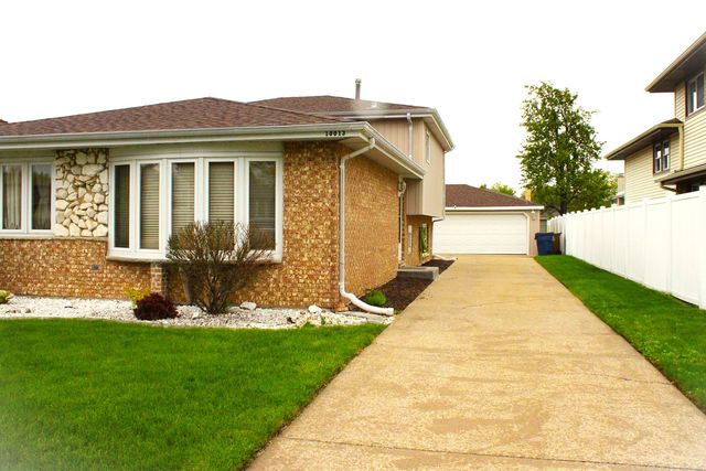 10013 S Menard Avenue, Oak Lawn, IL 60453