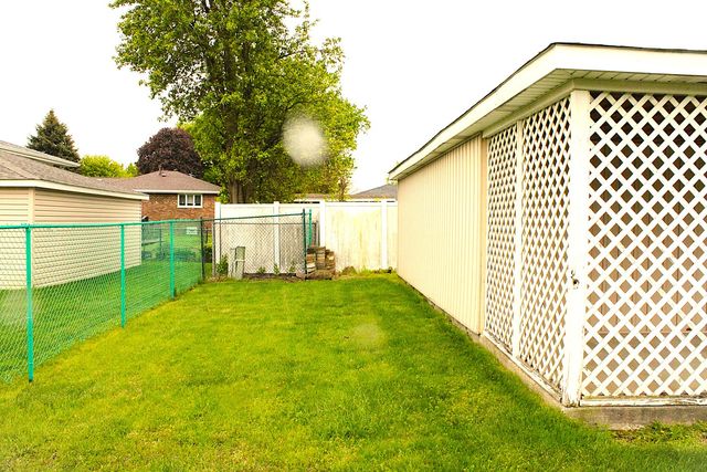10013 S Menard Avenue, Oak Lawn, IL 60453