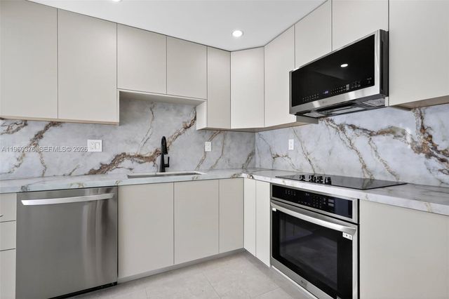 20615 NE 9th Ct, Miami, FL 33179