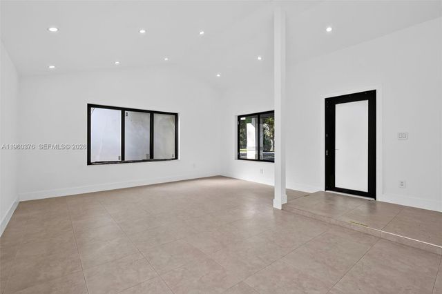 20615 NE 9th Ct, Miami, FL 33179