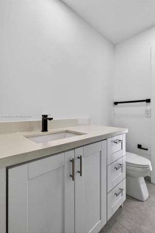 20615 NE 9th Ct, Miami, FL 33179