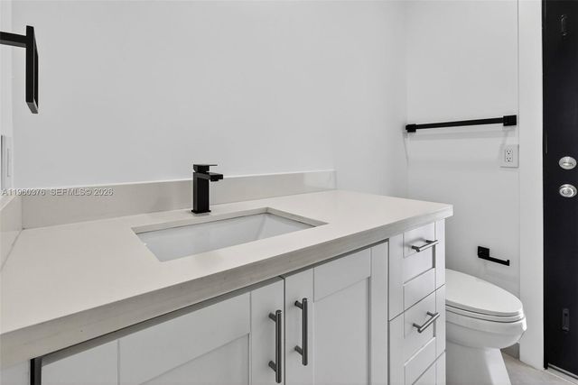 20615 NE 9th Ct, Miami, FL 33179