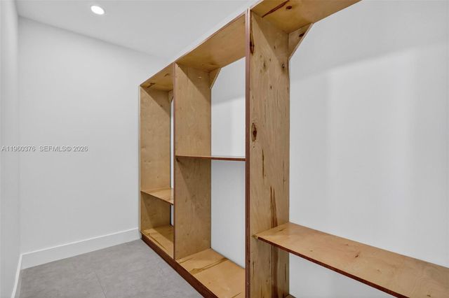 20615 NE 9th Ct, Miami, FL 33179