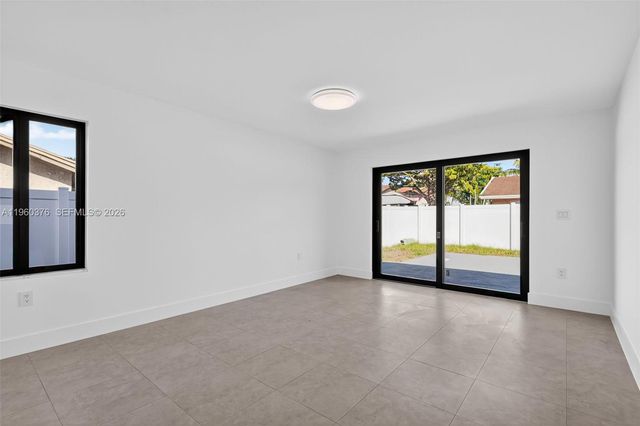 20615 NE 9th Ct, Miami, FL 33179