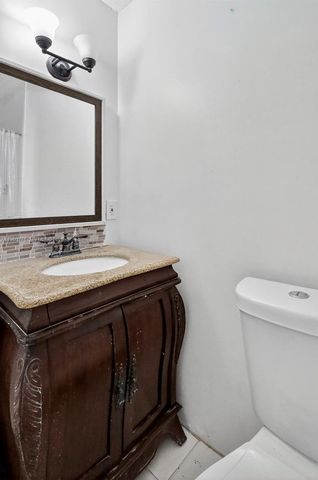 20615 NE 9th Ct, Miami, FL 33179