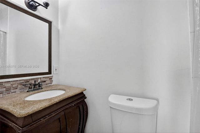 20615 NE 9th Ct, Miami, FL 33179