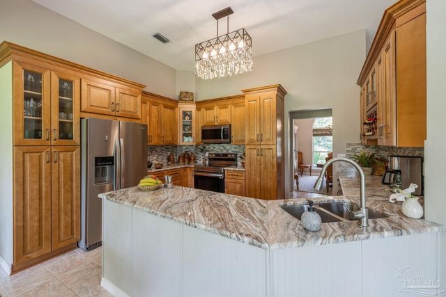 2808 Pga Blvd, Navarre, FL 32566