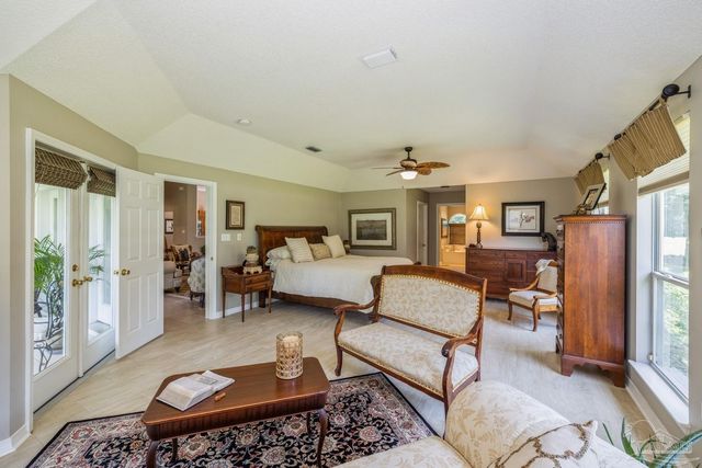 2808 Pga Blvd, Navarre, FL 32566