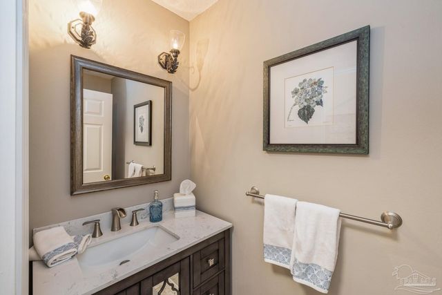 2808 Pga Blvd, Navarre, FL 32566