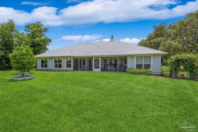 2808 Pga Blvd, Navarre, FL 32566