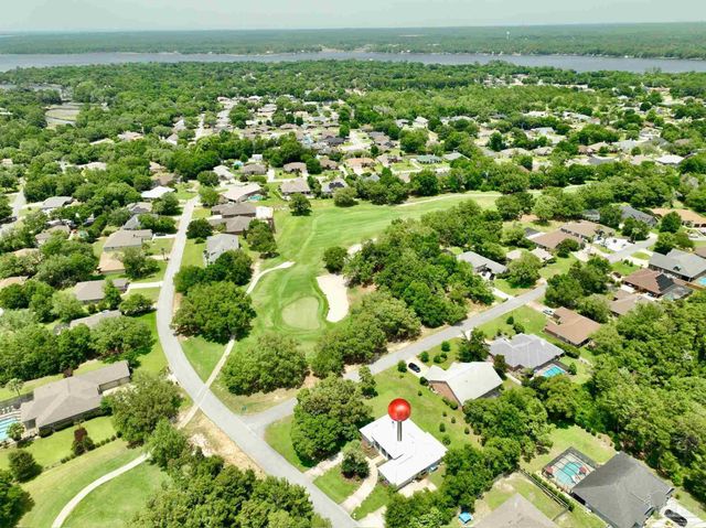 2808 Pga Blvd, Navarre, FL 32566