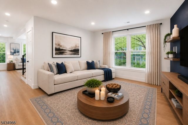 45 Fox Run Dr, Englewood City, NJ 07631