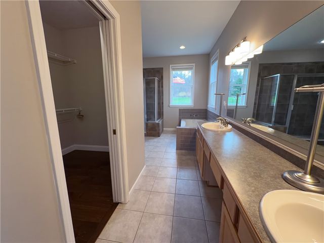 57 Winding Country Lane, Parma, NY 14559
