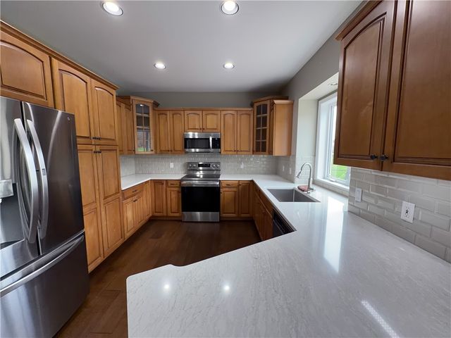 57 Winding Country Lane, Parma, NY 14559