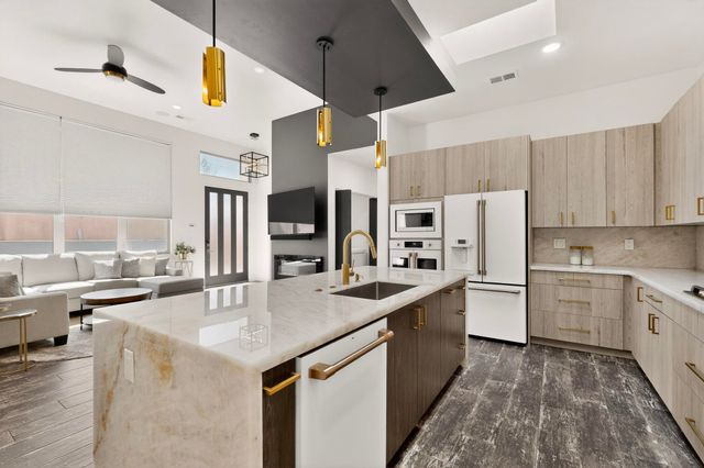 4456 Corrales Road, Corrales, NM 87048