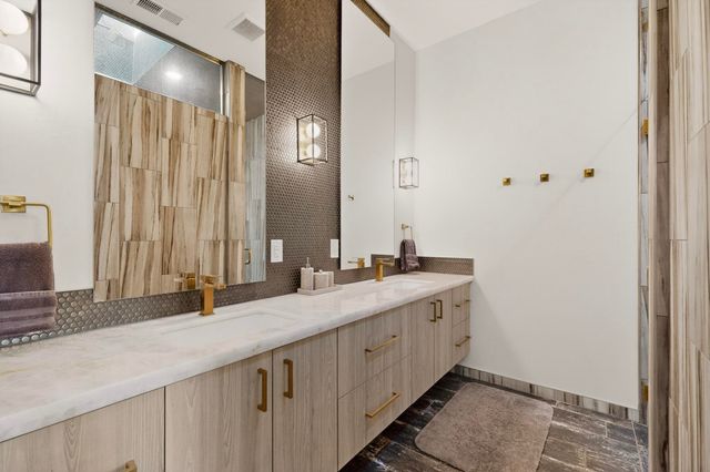 4456 Corrales Road, Corrales, NM 87048