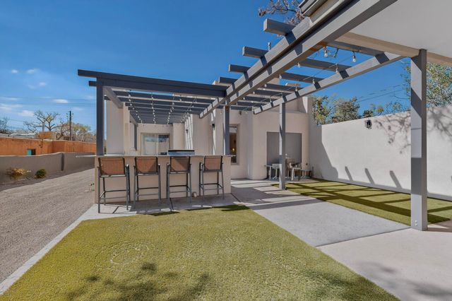 4456 Corrales Road, Corrales, NM 87048