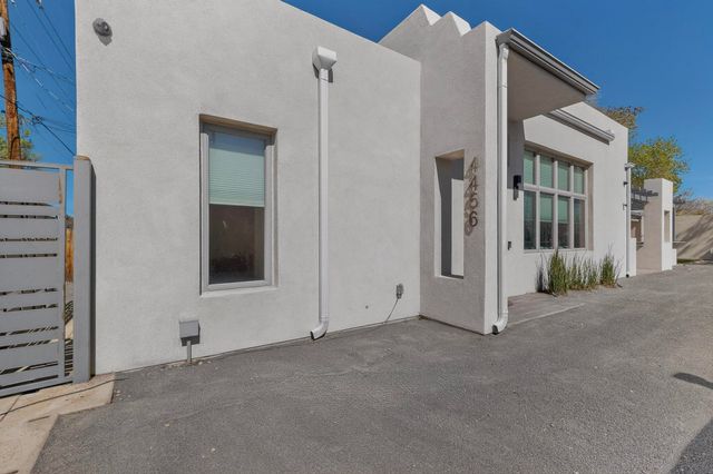 4456 Corrales Road, Corrales, NM 87048