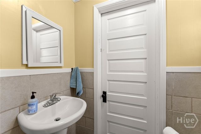 670 S Railroad Avenue, Carlton, GA 30627
