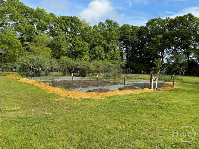 670 S Railroad Avenue, Carlton, GA 30627