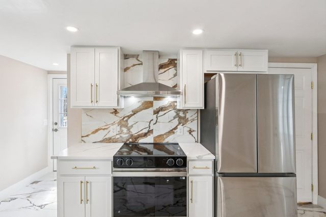 101 Souhegan Street, Milford, NH 03055