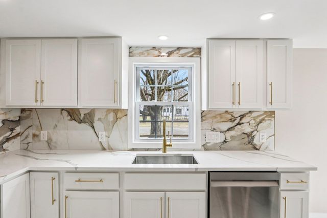 101 Souhegan Street, Milford, NH 03055