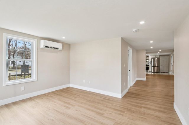 101 Souhegan Street, Milford, NH 03055