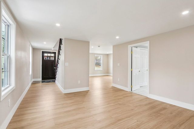 101 Souhegan Street, Milford, NH 03055