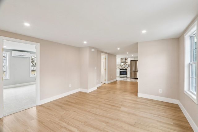 101 Souhegan Street, Milford, NH 03055