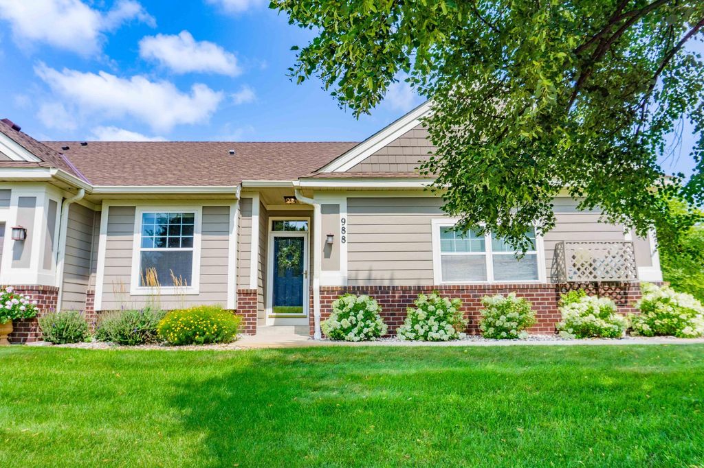 988 Daylily Drive, Victoria, MN 55386 — exterior
