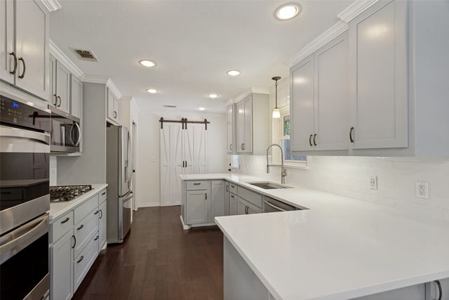1905 Dakar Road W, Fort Worth, TX 76116