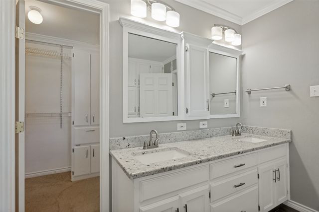 1905 Dakar Road W, Fort Worth, TX 76116