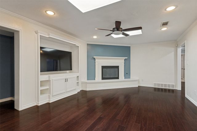 1905 Dakar Road W, Fort Worth, TX 76116