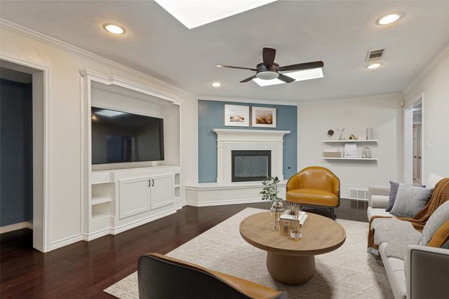 1905 Dakar Road W, Fort Worth, TX 76116
