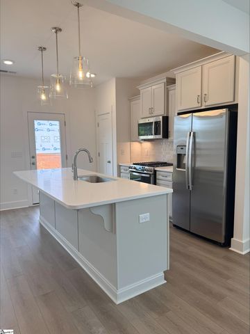 500 Round Rock Way, Fountain Inn, SC 89644