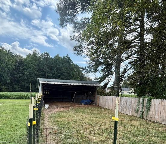1560 Whaleyville BLVD, Suffolk, VA 23434