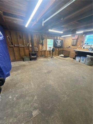 1560 Whaleyville BLVD, Suffolk, VA 23434