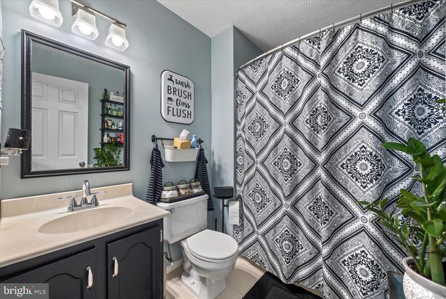 7914 LEEDS DR, Pasadena, MD 21122