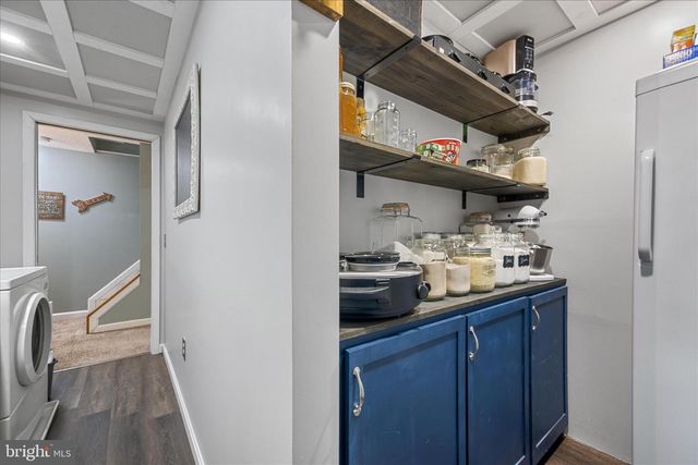 7914 LEEDS DR, Pasadena, MD 21122