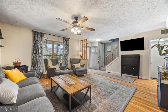 7914 LEEDS DR, Pasadena, MD 21122