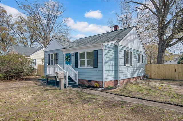 614 Briarfield RD, Newport News, VA 23605