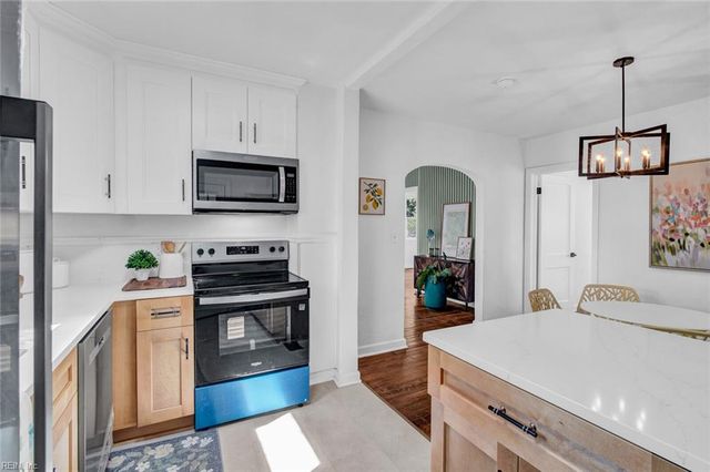 614 Briarfield RD, Newport News, VA 23605