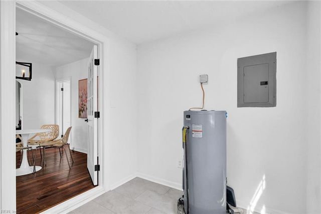 614 Briarfield RD, Newport News, VA 23605