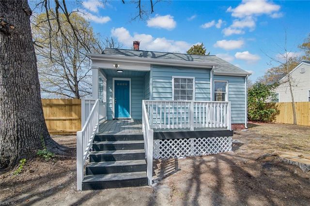 614 Briarfield RD, Newport News, VA 23605