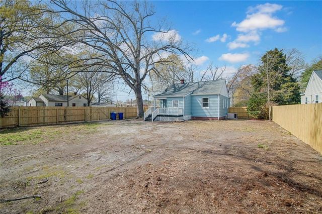 614 Briarfield RD, Newport News, VA 23605