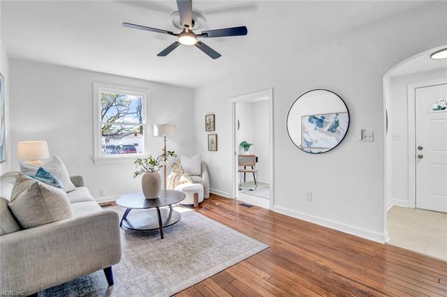 614 Briarfield RD, Newport News, VA 23605